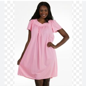 NWT Miss Elaine Classics Waltz Flutter Sleeve Nylon Nightgown in English Rose M